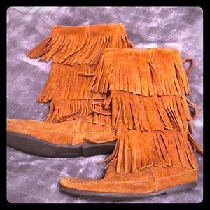 Minnetonka Fringe Leather Boots